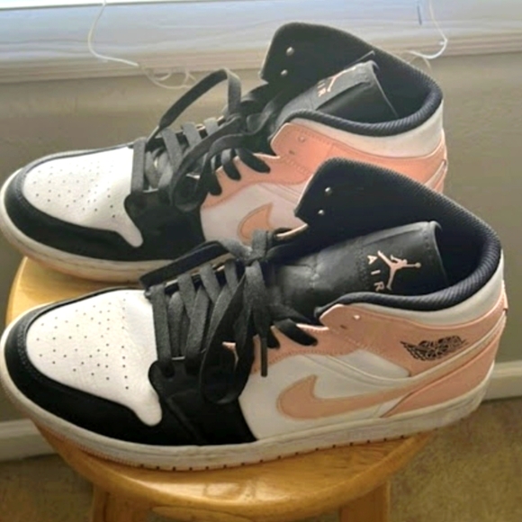 Jordan Other - Like New Air Jordan 1 Retro High OG Crimson Tint - Men's Size 10